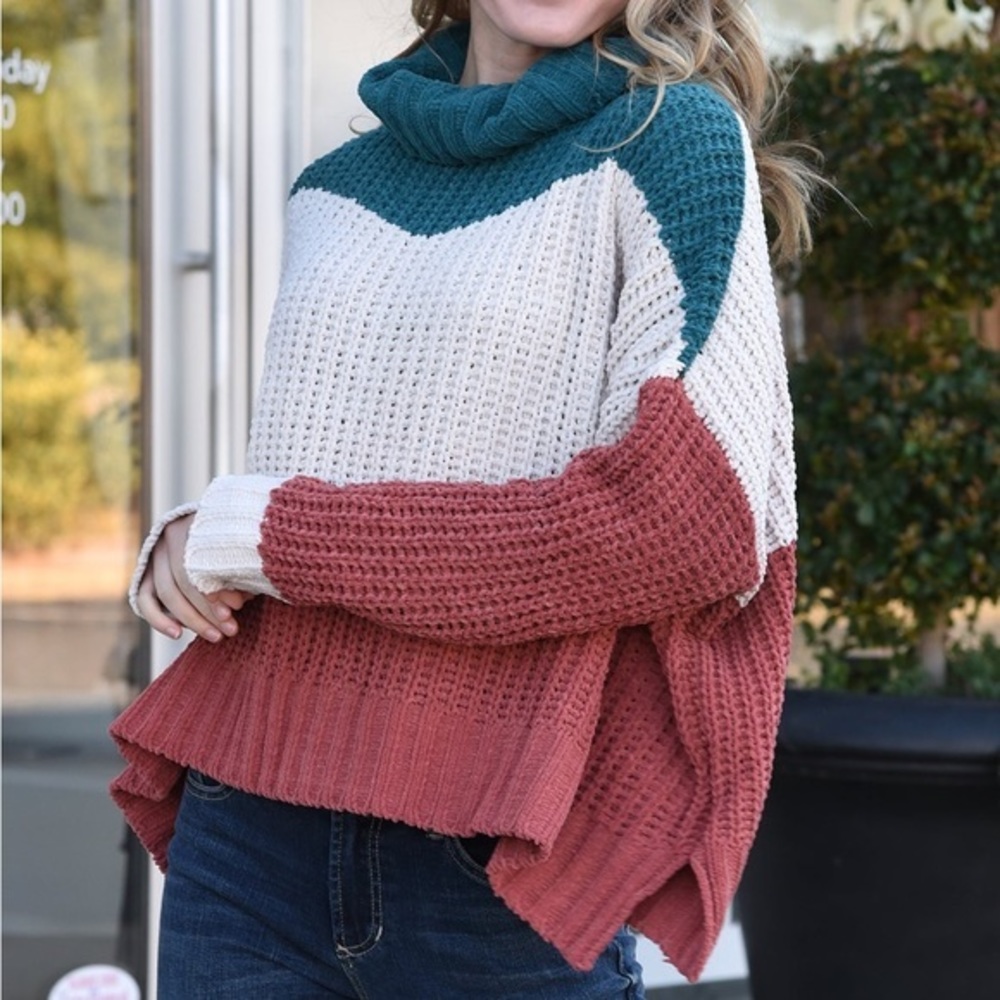 POL Women’s Drop Shoulder Color Block‎ Chunky Knit Sweater - Size M